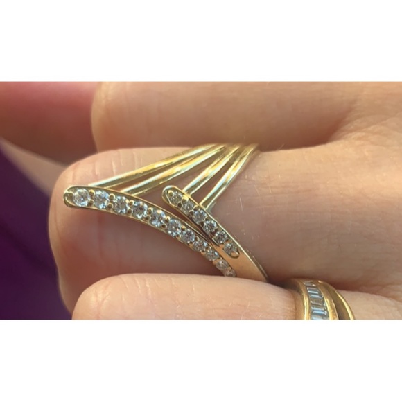 14k Yellow or White Gold Chevron Ring - Picture 8 of 8